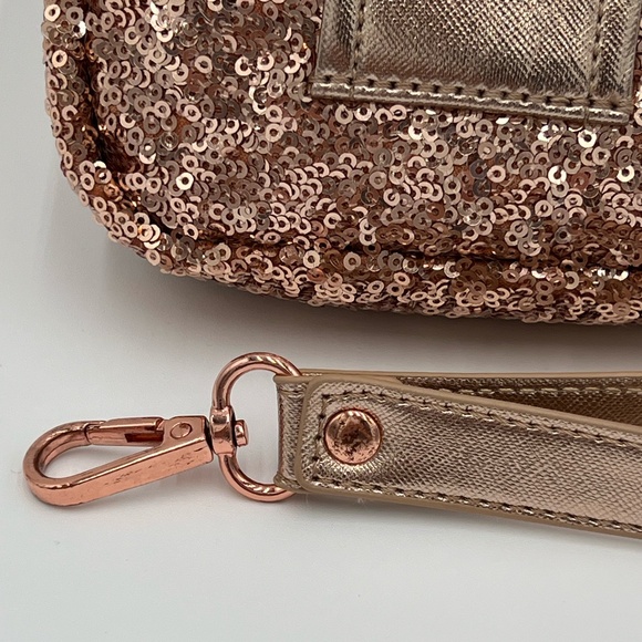 Minnie Mouse Sequin Backpack Wristlet by Loungefly - Briar Rose Gold - Picture 4 of 10